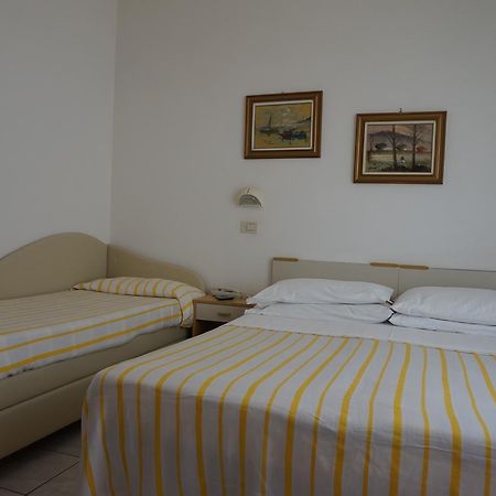 Hotel Aurora Gabicce Mare Luaran gambar