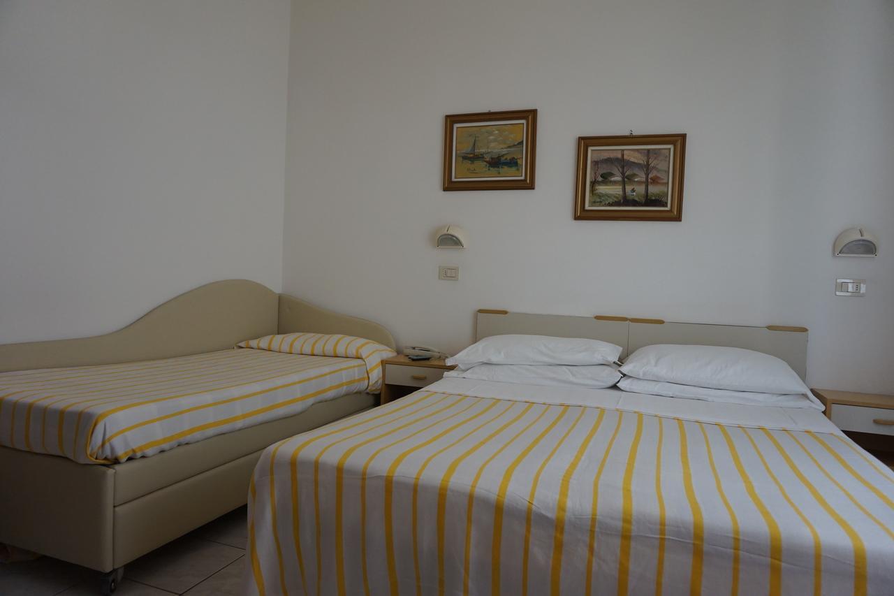 Hotel Aurora Gabicce Mare Luaran gambar